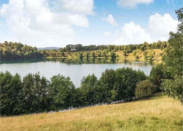 In Eifel Near Forest And Mountains Dom wakacyjny